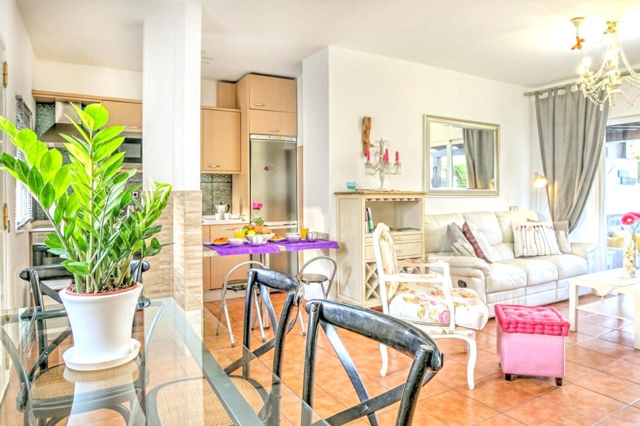 Elegant Villa In Corralejo Eksteriør bilde